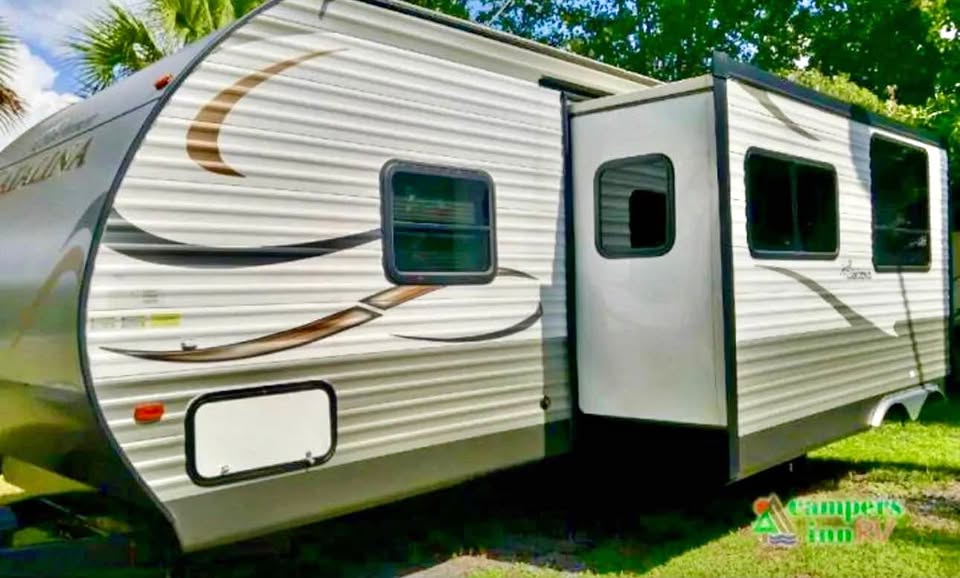 30' Catalina Bunkhouse